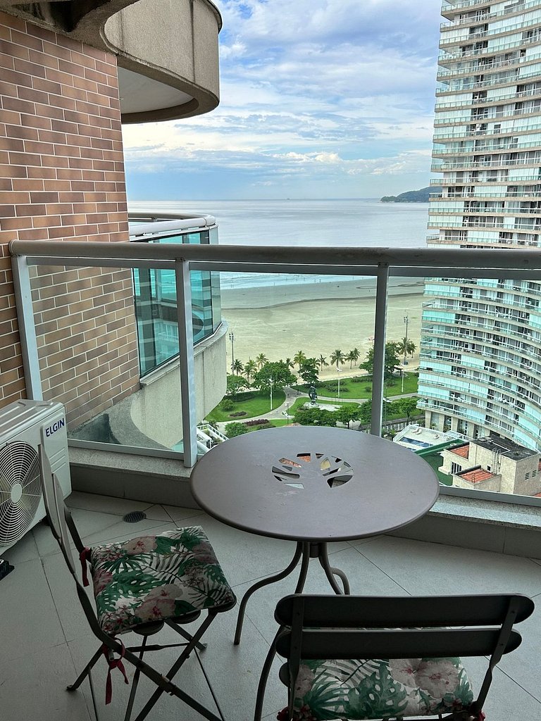 Estanconfor Santos Vista Mar AC garagem arrumação andar bem