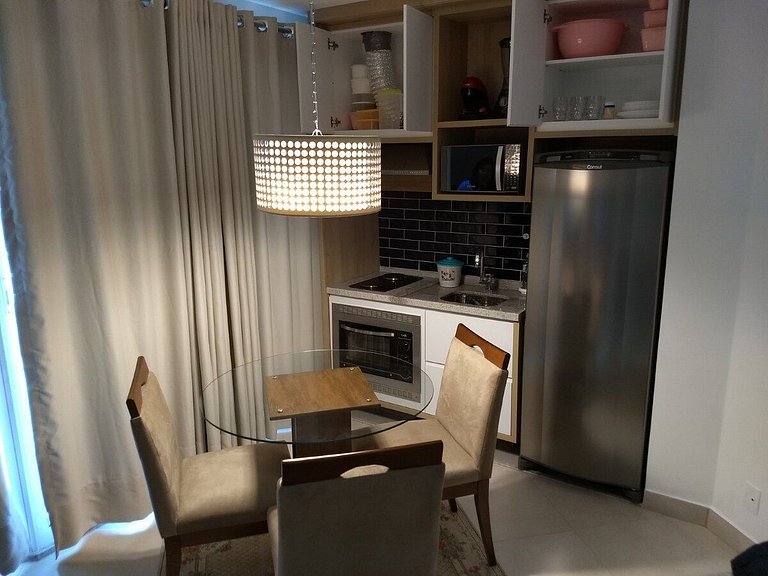 Estanconfor Santos Vista Mar AC garagem arrumação andar bem