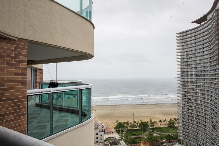 Estanconfor Santos Vista Mar AC garagem arrumação andar bem