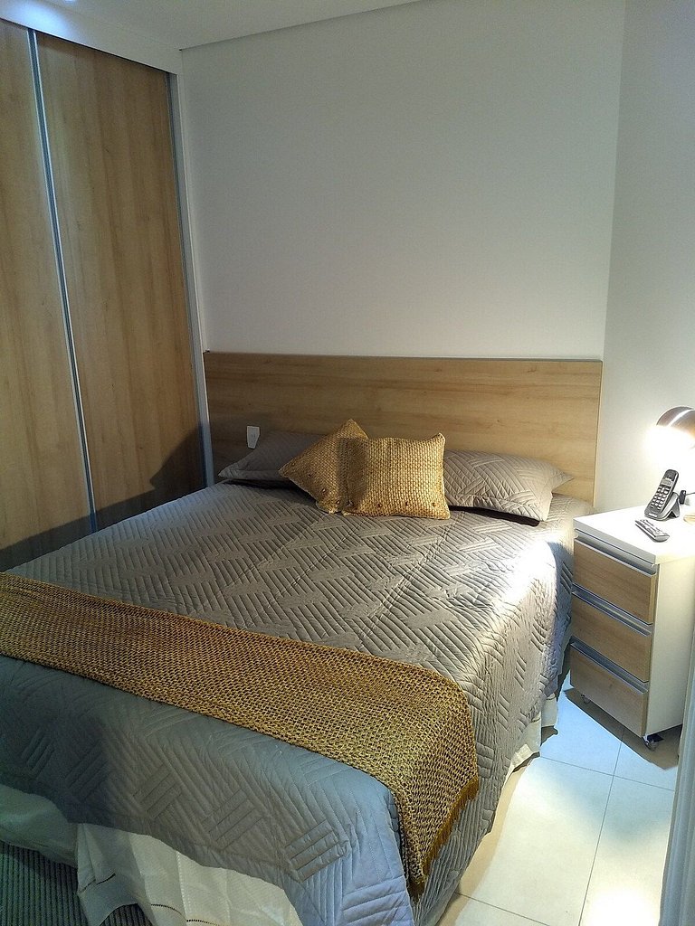 Estanconfor Santos Vista Mar AC garagem arrumação andar bem