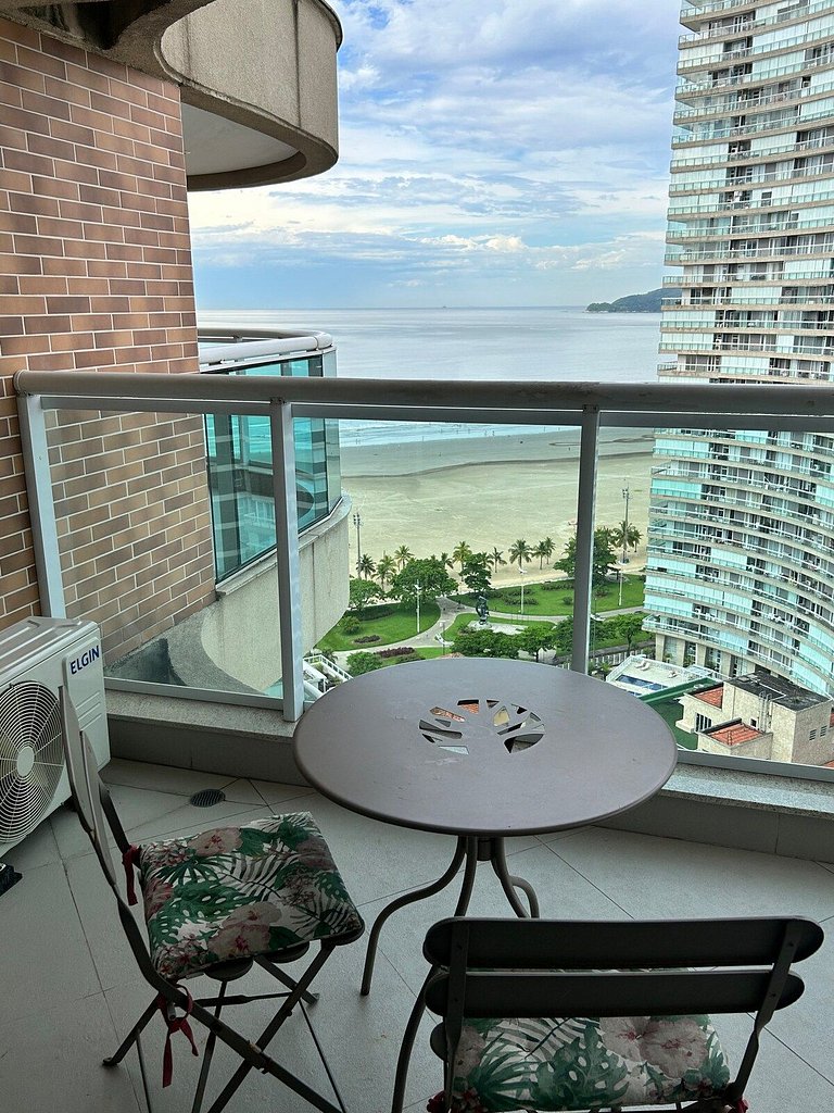 Estanconfor Santos Vista Mar AC garagem arrumação andar bem