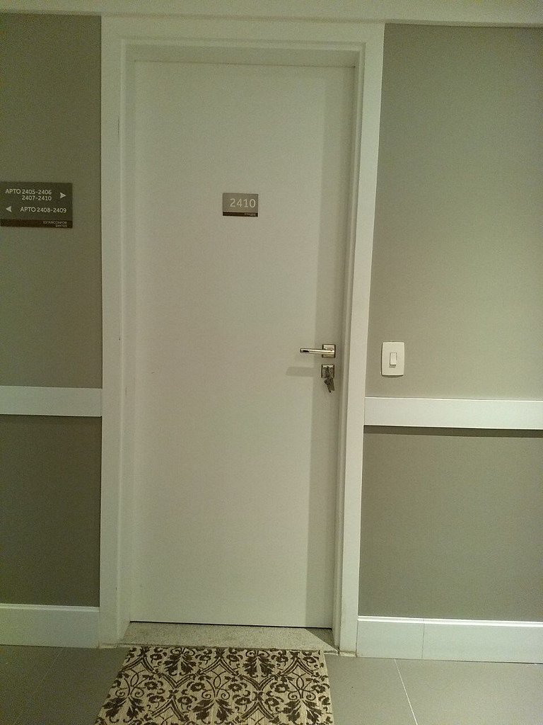 Estanconfor Santos Vista Mar AC garagem arrumação andar bem