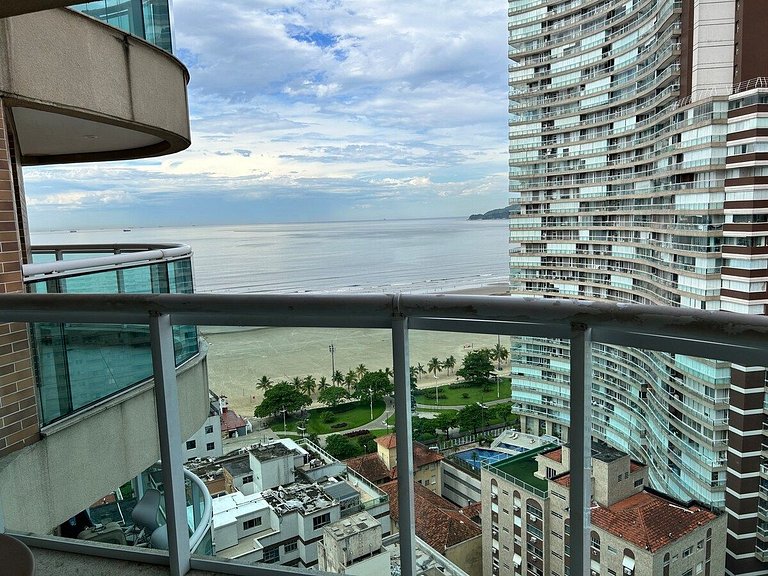 Estanconfor Santos Vista Mar AC garagem arrumação andar bem