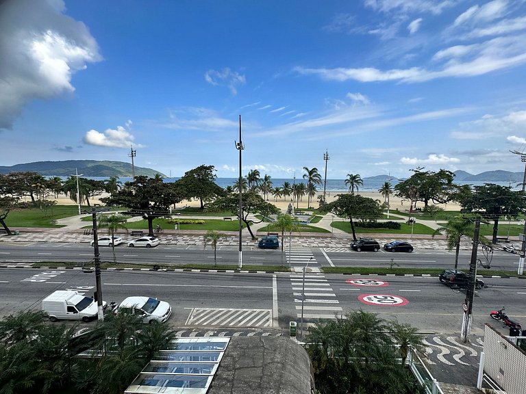 Frente Mar! 3 quartos e 2 vagas