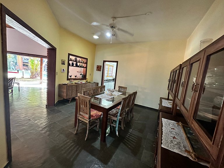 Casa 5 suítes, Piscina e Churrasqueira na Riviera em Bertiog