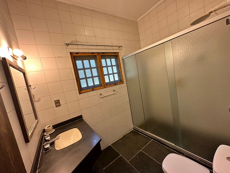 Casa 5 suítes, Piscina e Churrasqueira na Riviera em Bertiog