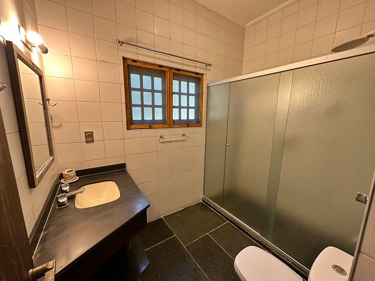 Casa 5 suítes, Piscina e Churrasqueira na Riviera em Bertiog