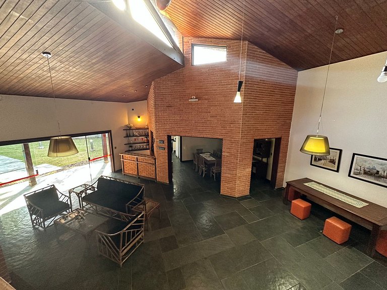 Casa 5 suítes, Piscina e Churrasqueira na Riviera em Bertiog