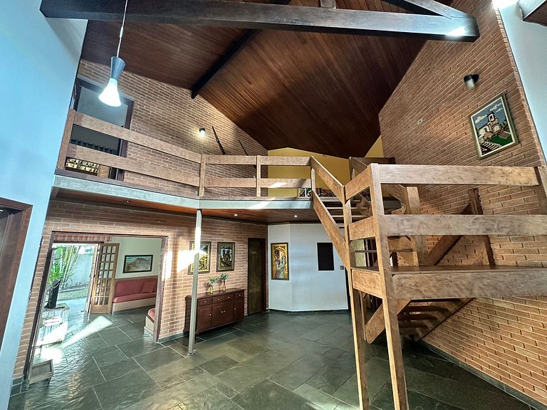 Casa 5 suítes, Piscina e Churrasqueira na Riviera em Bertiog