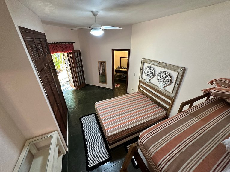 Casa 5 suítes, Piscina e Churrasqueira na Riviera em Bertiog