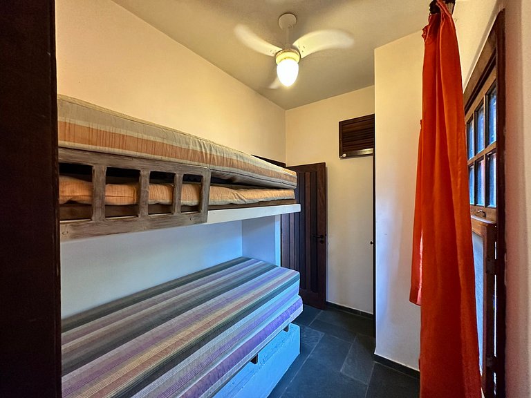 Casa 5 suítes, Piscina e Churrasqueira na Riviera em Bertiog