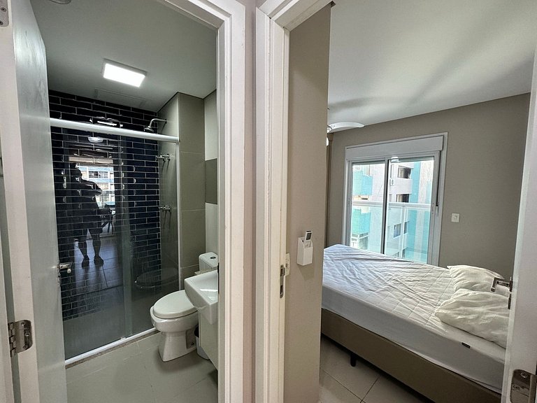 2 quartos- Estanconfor AC sacada fechada garagem com arrumaç