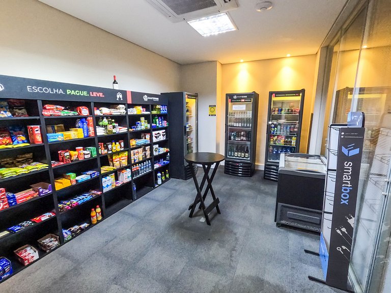 Unique (Ex-Estanconfor) Ar Cond, e sacada fechada Apto 1304