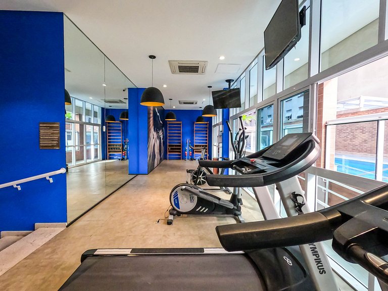 Unique (Ex-Estanconfor) Ar Cond, e sacada fechada Apto 1210