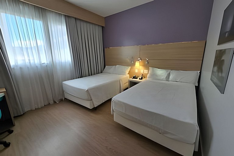 Quarto 2 Camas no Ponto Mais Nobre de Santos